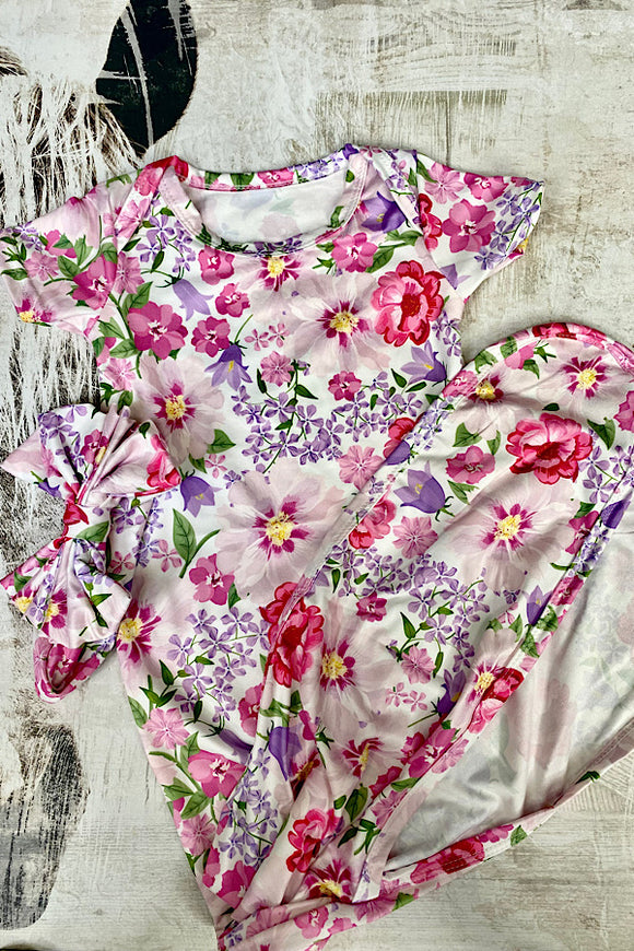 ONESIZE BABY GOWNS W/HEAD BAND INCLUDED (YOU CHOSE PRINT)