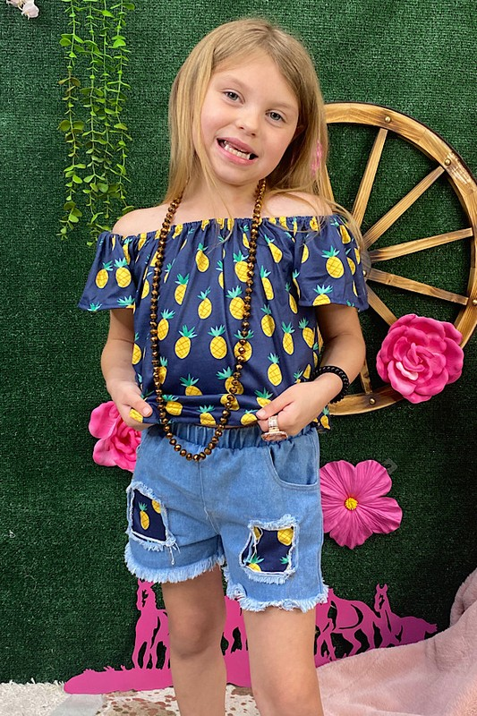 Girls clothing wholesale Pineapple printed girl blouse & shorts 2pcs set DLH2360 (A3S7)