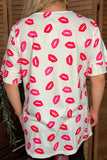 Valentine White short sleeve top w/kiss prints w/front pocket GJQ10850-3