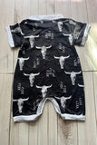 Soft western bull skull printed short sleeve baby boy romper 251264M A15S1