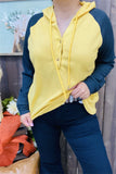 BQ15467 Block yellow&black color knitted fabric hoodie w/string&buttons long sleeve women tops