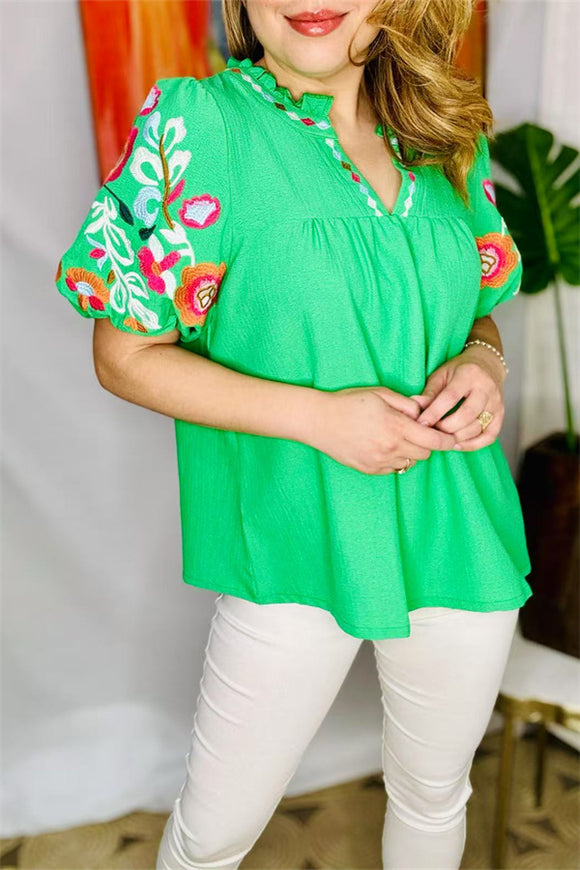 XCH15920 Floral multi color embroidery short sleeve V-neckline women green blouse