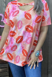 BQ12655 Colorful lips printed short sleeve women top w/tie hole neckline