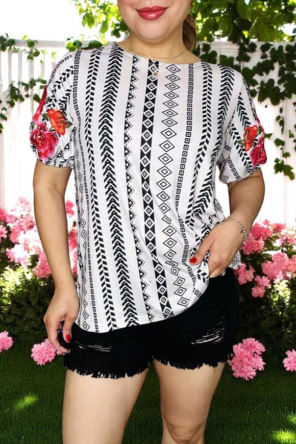 Women's blouse wholesale Aztec prints & floral embroidery & short sleeves BQ16030