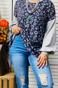 FW9890 Leopard printed blouse w/solid grey bubble sleeves
