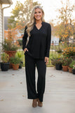 Trendy black subtle wavy jacquard pattern women's boutique top GJQ17602