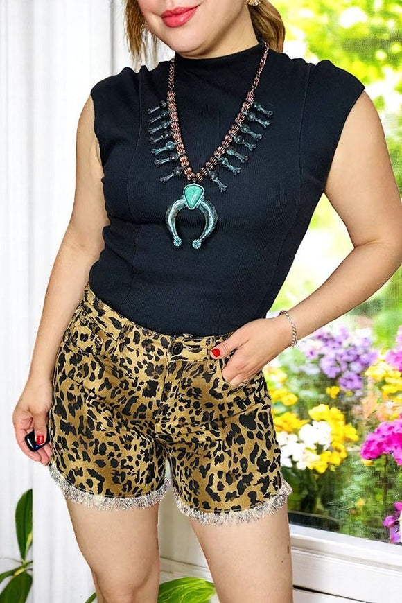 Women's shorts wholesale Leopard prints denim shorts with pockets S023