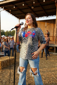 Women's top wholesale 4th July Leopard printed w/bandanna, cowboy hat & boot print DLH10800-2