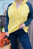 BQ15467 Block yellow&black color knitted fabric hoodie w/string&buttons long sleeve women tops