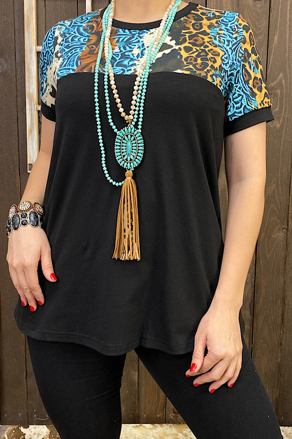 XCH11691 Black top w/animal & turquoise tooled print